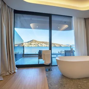 Hotel Yacht Premium Sarandë